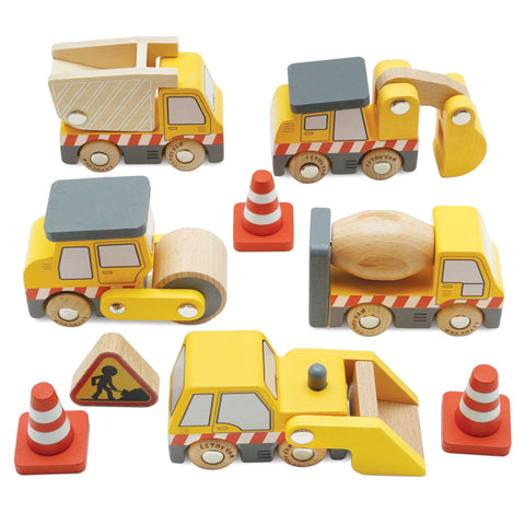 Le Toy Van - Construction Toy Cars, Trucks & Diggers - 7 Pc (FSC 100%)